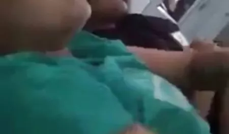 יש לך מוזיקה משולשת סרטי סקס חינם חזה גדול