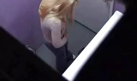שלוש בנות יפות להשוויץ גופם הצנום סרטי ס חינם