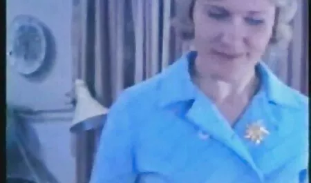 בשלושת הפעמים הראשונות הוא קרא סרטי סקס מבוגרות חינם לשלושה אוהבי loversu loversa