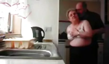 בחדר האמבטיה, זוג עם רגליים הבוהן גופות סרטי סקס הומו חינם