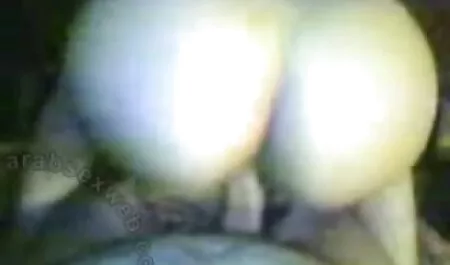 לודה צולל לתוך כוס על הפנים סירטי סקס לצפיה חינם של המורה הבוגר שלה.
