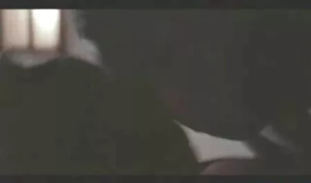 הבגדים שלה הוסרו סרטי סקס לצפיה ישירה חינם ועוררו מינית