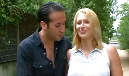 הצלם הערמומי קרע סרטי מסאז ארוטי דגם בגרבונים במגוון סוגי סרטן