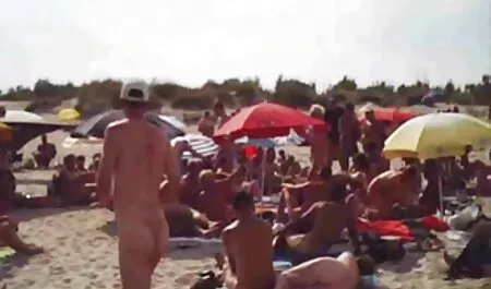 בוגר סרטי סקס חינם ערביות בועט לדחוף אצבעות לכוס של נסטיה עם דילדו אדום.