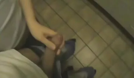 החלטתי לחבק את עצמי בדלי במטבח תותה סרטי סקס חינם
