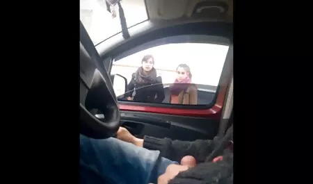 ילדה במטבח סבלה מסרטן. סרטוני סקס לצפייה ישירה חינם