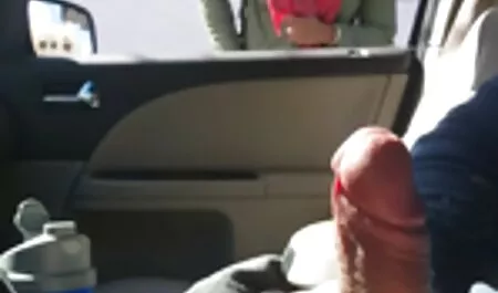 היא משכה את הבנות השובבות צפיה ישירה סרטי סקס וסיימה אנאלי.
