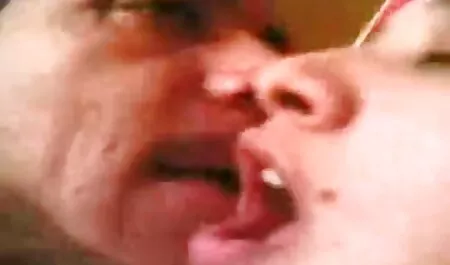 לשון גדולה. סרטי סקס חינם חדש